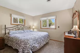 2128 Shale Ln, Eagan, MN 55122 - Photo 13