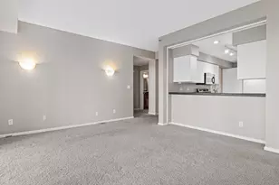 1235 Yale Pl, Minneapolis, MN 55403 - Photo 5
