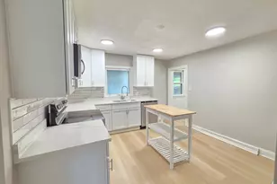 712 Maple St W, Stillwater, MN 55082 - Photo 11