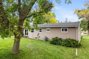 90 10th St SE, Wells, MN 56097 - Photo 39