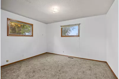 90 10th Street SE, Wells, MN 56097 - Photo 17