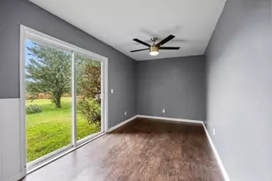 90 10th St SE, Wells, MN 56097 - Photo 13