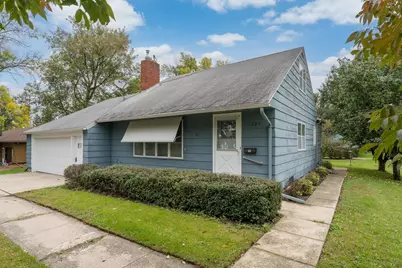 205 N Thompson, Delavan, MN 56023 - Photo 3