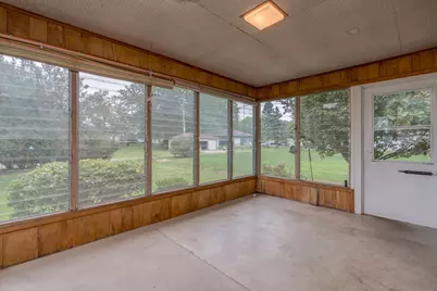 205 N Thompson, Delavan, MN 56023 - Photo 19