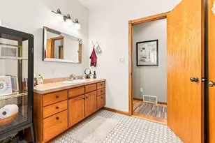812 S 36th Street S, Moorhead, MN 56560 - Photo 27