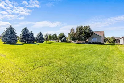 812 S 36th Street S, Moorhead, MN 56560 - Photo 39