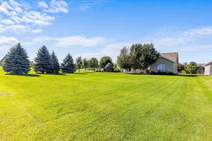 812 S 36th Street S, Moorhead, MN 56560 - Photo 39