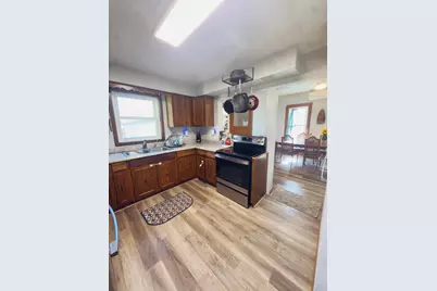361 S 9th Street, Bird Island, MN 55310 - Photo 9