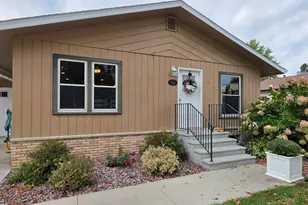 330 9th St NW, Plainview, MN 55964 - Photo 3