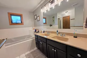 330 9th St NW, Plainview, MN 55964 - Photo 33