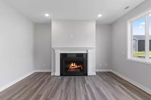 1209 Marlene Ave, River Falls, WI 54022 - Photo 9