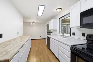 2642 11th Ave NW, Rochester, MN 55901 - Photo 9