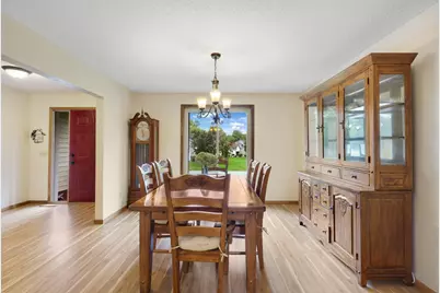 1001 Forest Glen Court, Burnsville, MN 55337 - Photo 5
