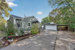 1908 Kathleen Dr, West Saint Paul, MN 55118 - Photo 17
