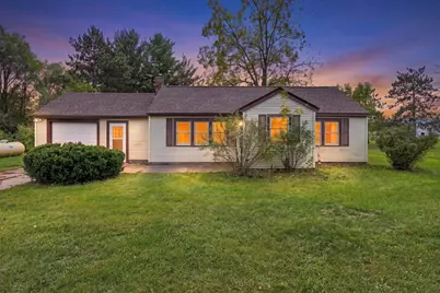 205 W South Avenue, Chippewa Falls, WI 54729 - Photo 1