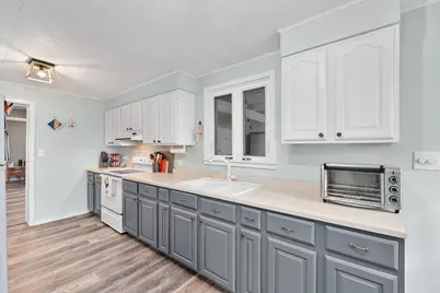 205 W South Avenue, Chippewa Falls, WI 54729 - Photo 15