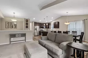 832 Aurora Cir, Red Wing, MN 55066 - Photo 9