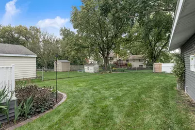 303 15th Avenue SW, Austin, MN 55912 - Photo 13