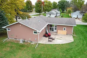 301 Washington Ave, Alden, MN 56009 - Photo 27