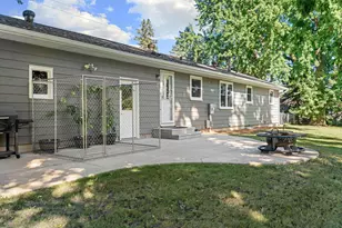 2505 16th Ave SW, Austin, MN 55912 - Photo 7