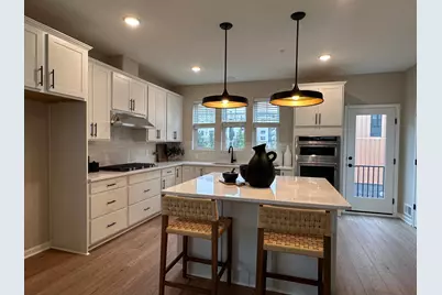 838 Woodlawn Avenue, Saint Paul, MN 55116 - Photo 11