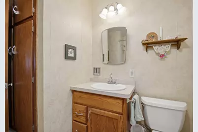 2401 4th Drive SW, Austin, MN 55912 - Photo 17