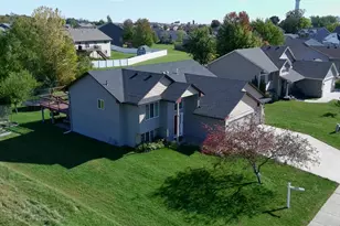 929 Farmers Rdg Trl, Belle Plaine, MN 56011 - Photo 27