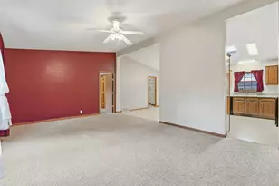 1027 Prairie Cir, Menomonie, WI 54751 - Photo 11