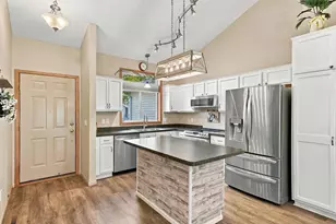 4100 Jarmann Ln, Shakopee, MN 55379 - Photo 5