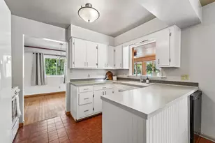 585 9th St N, Bayport, MN 55003 - Photo 13