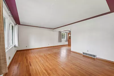 585 9th Street N, Bayport, MN 55003 - Photo 5