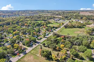 585 9th St N, Bayport, MN 55003 - Photo 51
