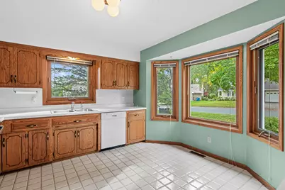 7400 W 112th Street, Bloomington, MN 55438 - Photo 9