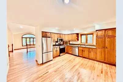 13505 Elkwood Drive, Apple Valley, MN 55124 - Photo 9