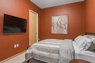 201 S 11th St, Minneapolis, MN 55403 - Photo 21