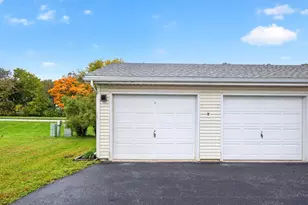 1903 Greenview Pl SW, Rochester, MN 55902 - Photo 21