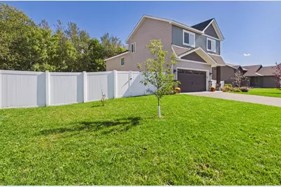 38377 Hunters Ridge Trail, North Branch, MN 55056 - Photo 35