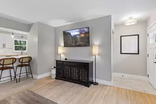 10835 York Ave S, Bloomington, MN 55431 - Photo 7