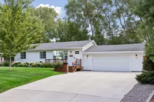 10835 York Ave S, Bloomington, MN 55431 - Photo 3