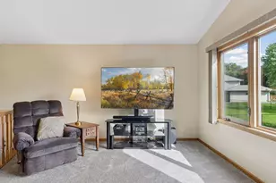 11910 44th Ave N, Plymouth, MN 55442 - Photo 7