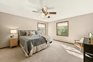 1915 Folwell Dr SW, Rochester, MN 55902 - Photo 17