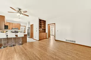1915 Folwell Dr SW, Rochester, MN 55902 - Photo 13