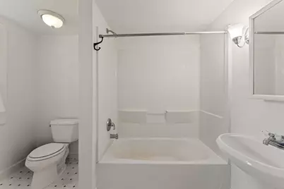 415 Chestnut Street E, South Saint Paul, MN 55075 - Photo 9