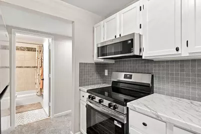 132 Demont Avenue E #238, Little Canada, MN 55117 - Photo 9