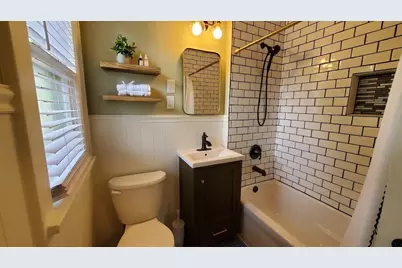 2128 Bush Avenue E, Saint Paul, MN 55119 - Photo 13