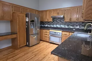 1621 Knox Cir, Burnsville, MN 55337 - Photo 7