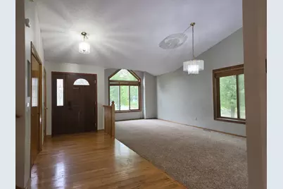 1621 Knox Circle, Burnsville, MN 55337 - Photo 5