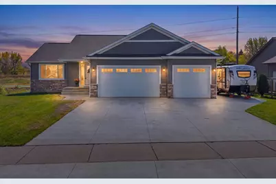 11411 Latham Lane, Chisago City, MN 55013 - Photo 1