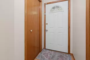 425 Fieldcrest Ln, Sartell, MN 56377 - Photo 3