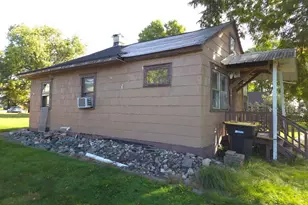 206 E Depue Ave, Olivia, MN 56277 - Photo 11